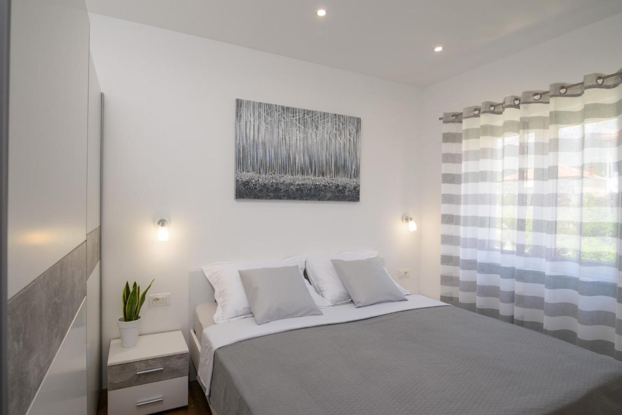 Apartment Silver Star Каштела Экстерьер фото
